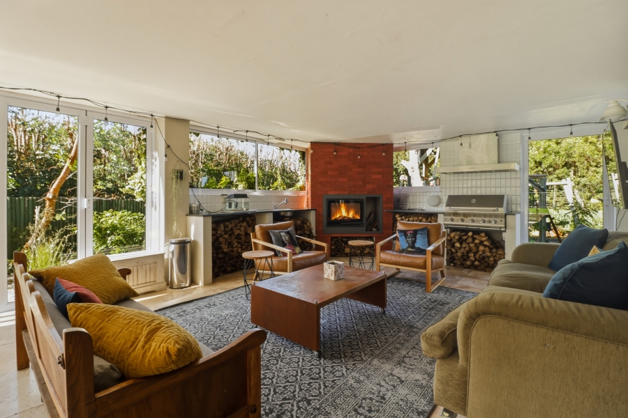 6 Bedroom Property for Sale in La Concorde Western Cape